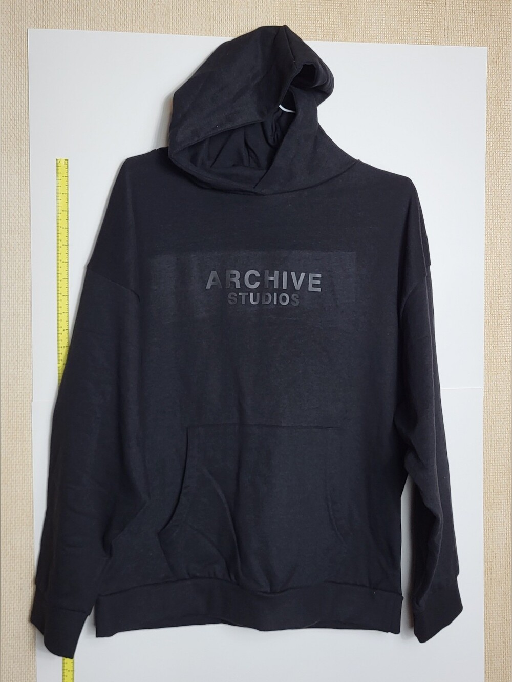New Lark & Owl Archive Studios Graphic Print Hoodie Mens L Black Pullover